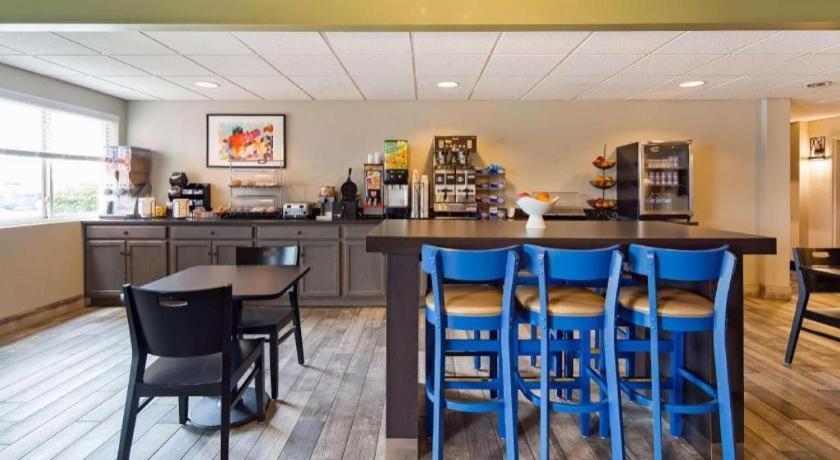 Best Western Nittany Inn Milroy Bagian luar foto