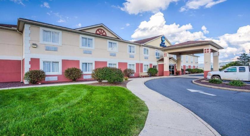Best Western Nittany Inn Milroy Bagian luar foto